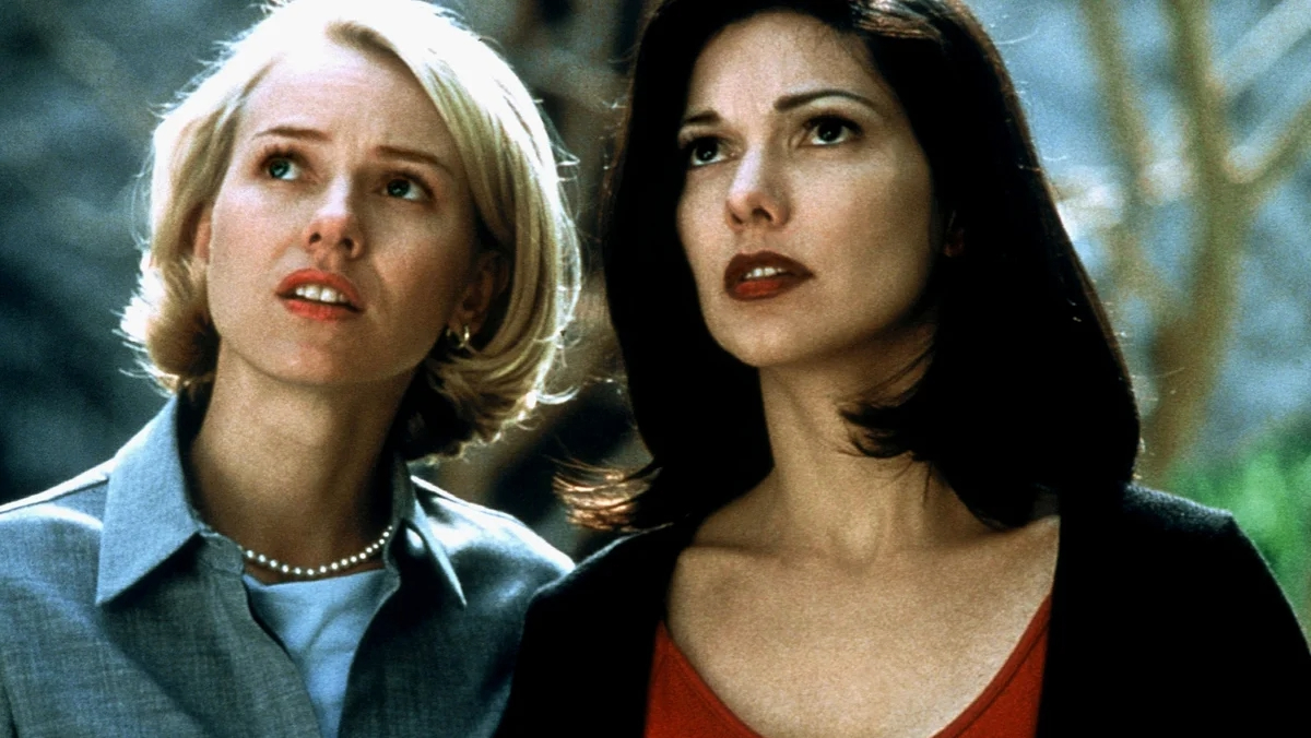 Mulholland Drive (2001) review